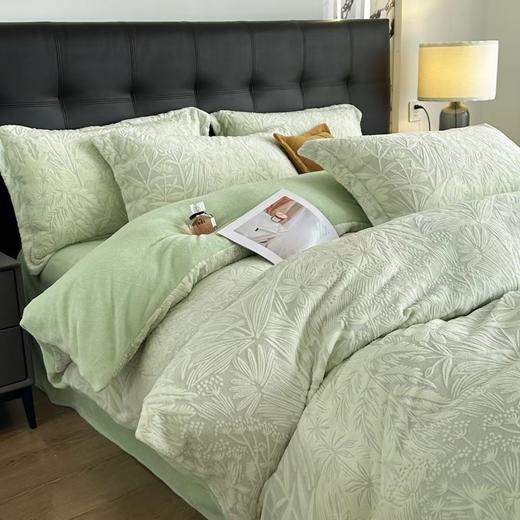 无蓝色【高端5D高奢牛奶绒四件套】高克重‼高密度‼全消光‼柔软‼透气‼  航天级纳米防静电丝，温暖细腻快速升温📈上床不缩脚，软糯糯不掉毛，糯叽叽触感 国家标准，母婴🉑安心可用-RJYL 商品图6