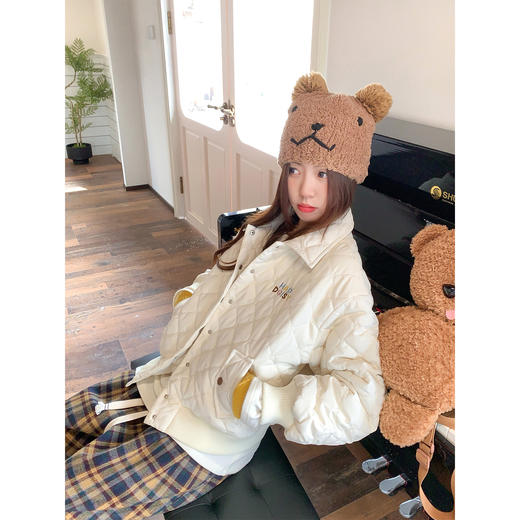 <曾小咸推荐>现货秒杀 ！微信超特价！字母刺绣翻领菱格短外套 日常289.99 立减140 秒杀149.99！！ 商品图1