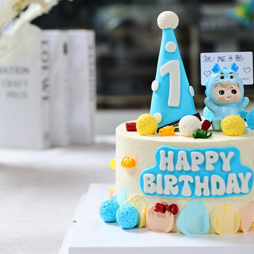 【龙宝蛋糕】-新鲜芒果与百利脆脆片夹心，有进口动物淡奶油和混合乳脂奶油可选 商品图1