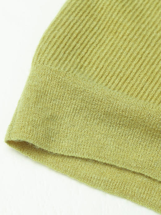 牛油果绿针织衫女春秋薄款 低圆领短款长袖上衣 宽松显瘦打底衫 商品图4