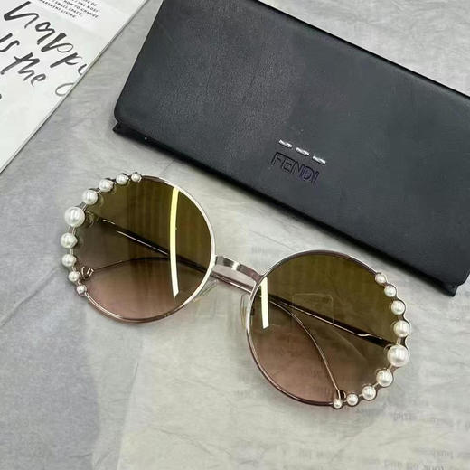 亏本清仓💥｜Fendi珍珠墨镜 不退换 商品图0