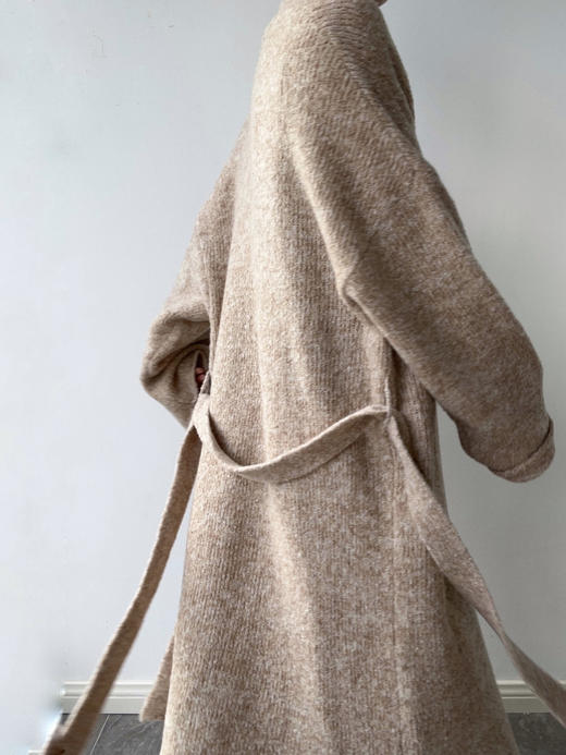 DONSEE10｜DS10AW2503-C 岩砂米 肌理针织长外套 商品图1