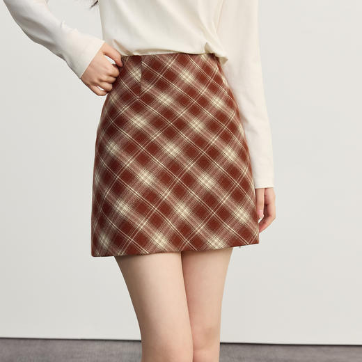 【09/26新品】熙世界复古格纹磨毛半身裙女秋冬2025新款气质显瘦包臀裙a字短裙 商品图4