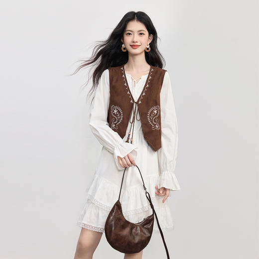 【09/26新品】熙世界法式度假风白色连衣裙女25年秋季气质收腰波西米亚蛋糕裙子 商品图3