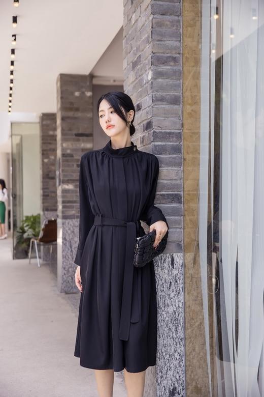 Le Malene 黑色多穿法风衣式连衣裙 17253 商品图0