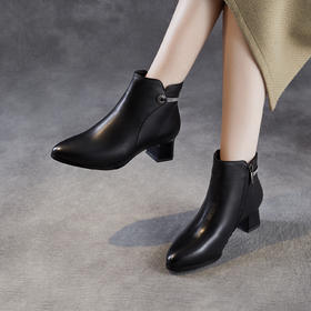 ZM 258687靴子时装靴加绒真皮尖头短靴粗高跟水钻皮靴