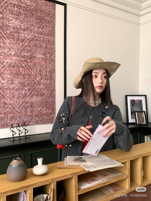 2509404   重工“繁星”手工钉珠开衫 商品图0