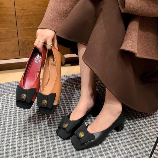 【预售5天】蝴蝶结拼色轻时尚年秋冬方头粗跟中跟一脚蹬浅口单鞋DJ&A7826 商品图3