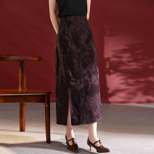 QS丝毛提花时尚半身裙女2025秋季新品国风复古开叉包臀中长裙1891 商品图0