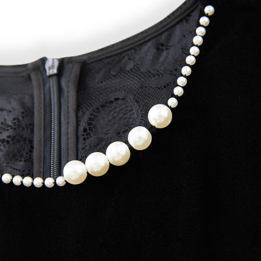 WL 2512603重工钉珠领蕾丝拼接丝绒收腰修身连衣裙气质 商品图2