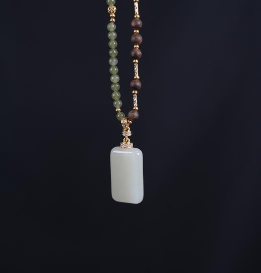 【会员专享】一鸣惊人碧玉水晶沉香手链 商品图3