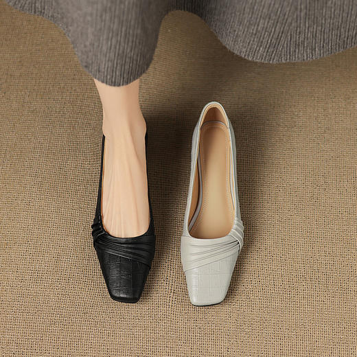 【预售5天】里外全皮~新款羊皮时装鞋女方头气质灰色通勤粗跟女鞋FDME&FD9223 商品图1