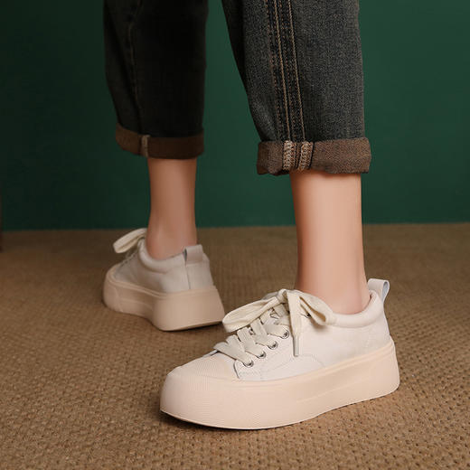 FC82553真皮复古厚底板鞋女秋冬新款圆头时尚百搭休闲单鞋女 商品图2