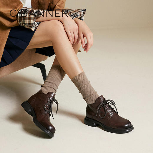 千百度粗跟手抓皮马丁靴女美拉德保暖真皮洋气短靴子A25568315 商品图4