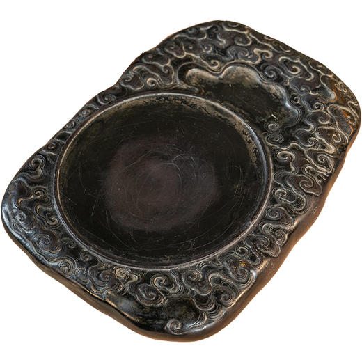 清	满工云纹圆池端砚 商品图5