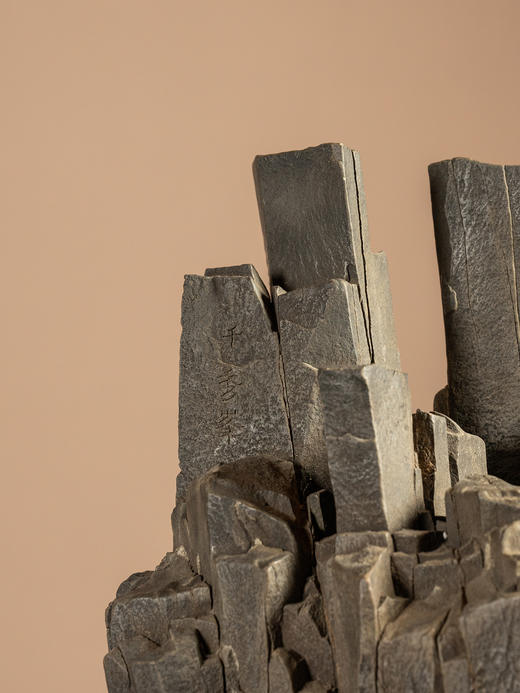 清	英石宋山文房赏石（红木座） 商品图3