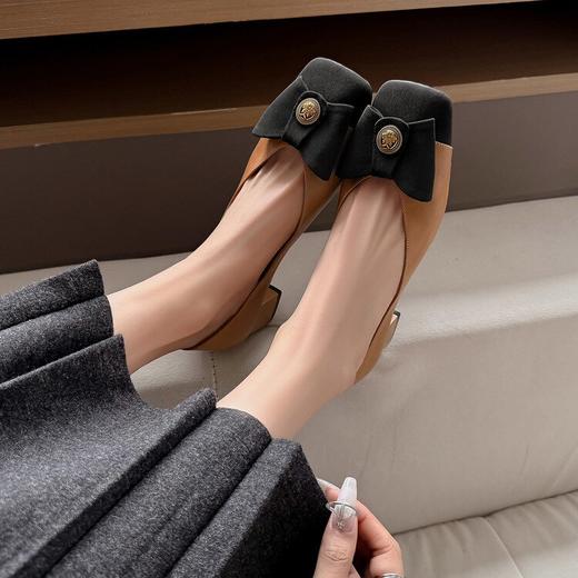 【预售5天】蝴蝶结拼色轻时尚年秋冬方头粗跟中跟一脚蹬浅口单鞋DJ&A7826 商品图1