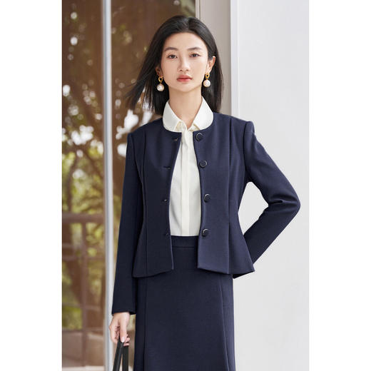 米思阳2026春季新款知性气质时尚修身立裁圆领单排扣短外套+高腰鱼尾半身裙4534/4533 商品图4
