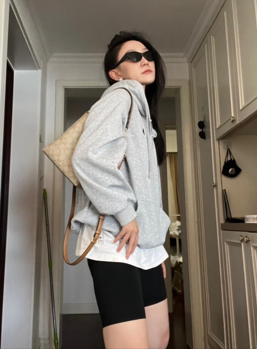 COACH 蔲驰女2025新款 mollie 22 单肩手提斜挎水桶包（SS） 商品图2