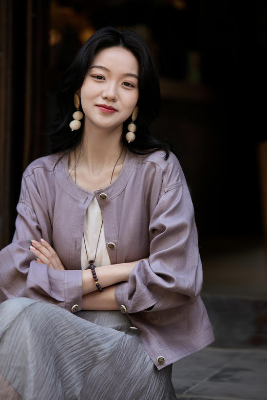 💖【高端局】穿出闲适的小资气韵❗️显白🌸【AUChris流浪诗人苎麻凉感圆领短外套ACU091901】💗高知率性🔛干练中又带点甜度💃天生自带随性休闲松弛的chill慵懒 商品图3