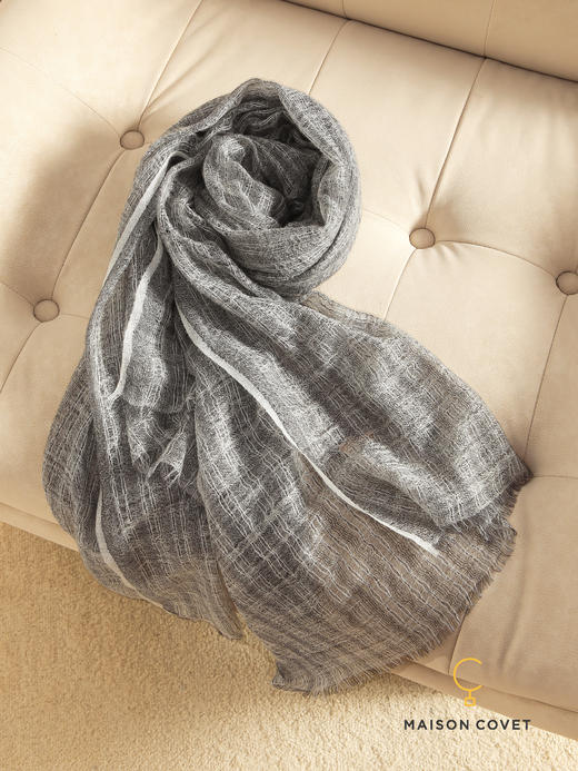 MAISON COVET 纯山羊绒金银线围巾 商品图3