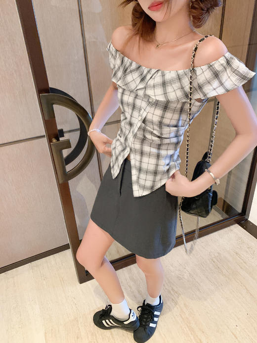 <曾小咸推荐>3.29现货秒杀！微信超特价！韩系一字肩排扣开叉格子衬衫 日常119.99 立减60 秒杀59.99！ 商品图9