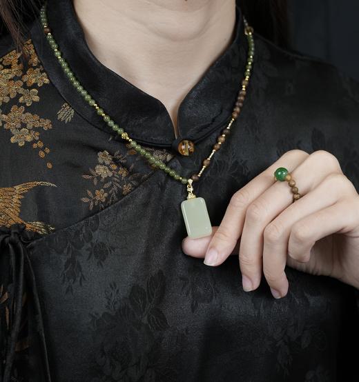 【会员专享】一鸣惊人碧玉水晶沉香手链 商品图2