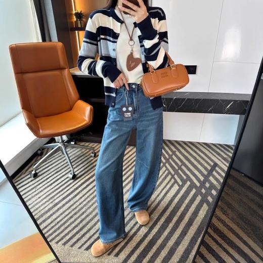 【一套都有，视觉感爆增】2025高腰阔腿镰刀牛仔裤女2025新秋宽松显瘦百搭香蕉裤！羊毛毛衣！ 商品图4