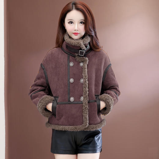QYM 25XB525-Y时尚皮毛一体外套厚款保暖休闲短款气质优雅上衣 商品图1