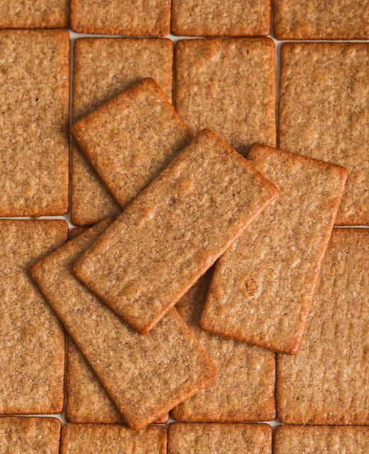 九红薄脆饼干，一口吃进9种红色营养！看得见的配料❗❗吃得到的安心❗❗1⃣【零食特区红全麦九红薄脆饼干】9红配方，古人养生智慧👉 商品图6