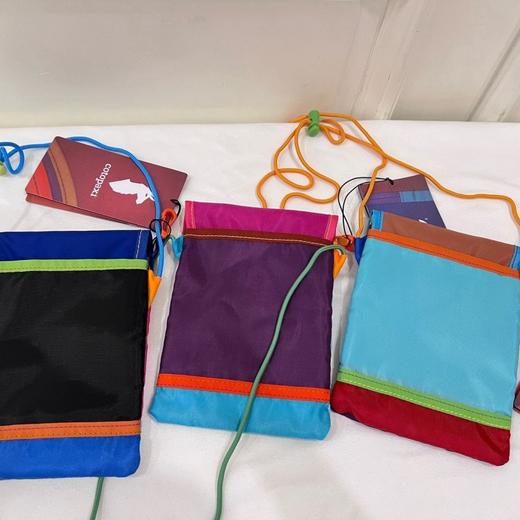 【Coto*paxi同款】【特价款】羊驼手机包 | 拼色款式、时尚百搭、轻便实用又吸睛、性价比拉满 商品图4