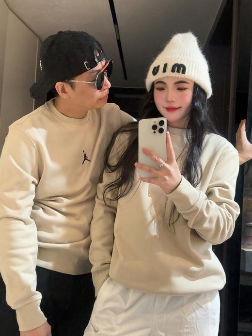 乔家藤黄圆领卫衣 商品图1