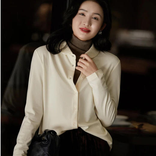 ORIGNAL&CO 元宝领磨毛衬衫 280g加厚双面德绒，黑科技暖绒面料，高弹保暖亲肤防静电；绒感均匀，细腻滑糯，可单穿内搭也可敞当外套 商品图8