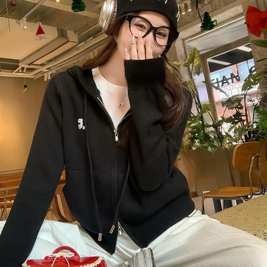 茱莉缇JURLIEDI 早秋韩系连帽卫衣 宽松版型 舒适柔软 3色可选 商品图1