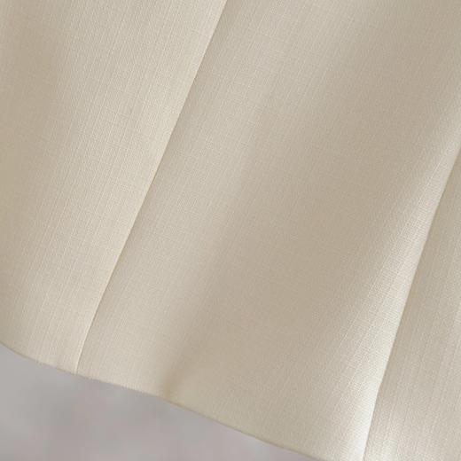 「自」全新升级【铂金会员514/天猫689/差价175】(71310)洛诗琳气质醋酸V领小西装2025秋季简约高级感法式收腰短外套 商品图3