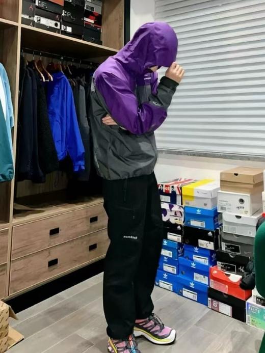 福利 冲锋！！只有240件！独家订单 可以只发得物的品质！Patagonia巴塔防水透气飞钓高端系列冲锋衣 商品图5