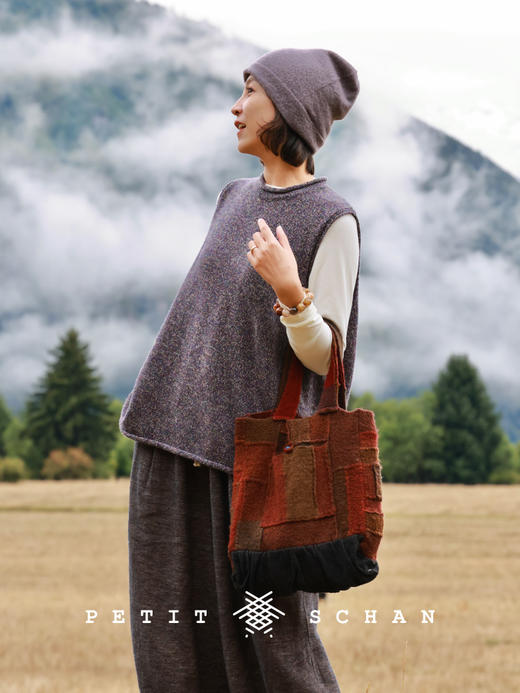 PETIT SCHAN小闪 BAG#018 Love in a Puff‌ 春娇与志明 羊毛拼接擀毡工艺手工染色手提袋 商品图3