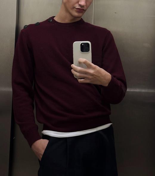 中性款肩位皮扣针织毛衣005 商品图3