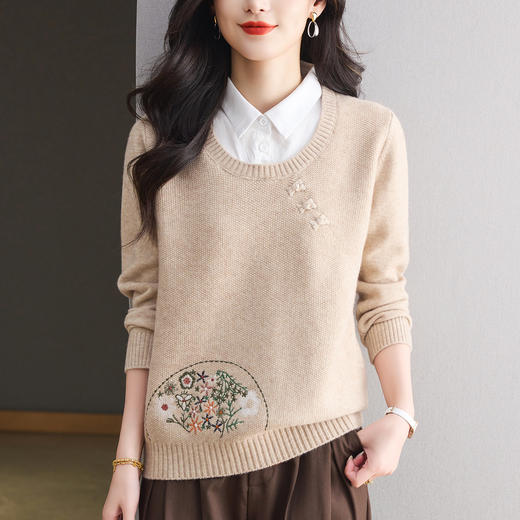 CC绣花刺绣上衣女秋冬拼接假两件毛衣2025年新款漂亮洋气减龄打底衫 商品图1