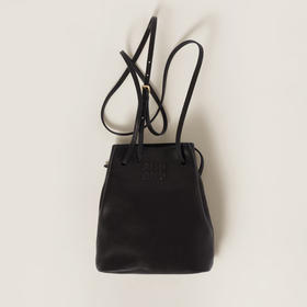 Miu Miu 女士压花字母徽标纳帕皮革迷你单肩包 黑色 5NF460 AEFX F0002