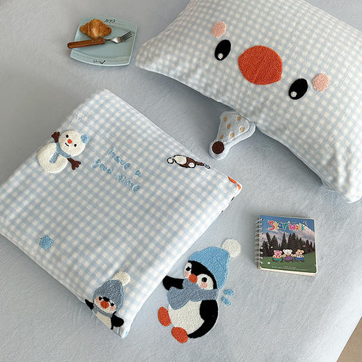 高克重异型牛奶绒绣花卡通四件套 抗静电蓄热保暖牛奶绒套件 商品图9