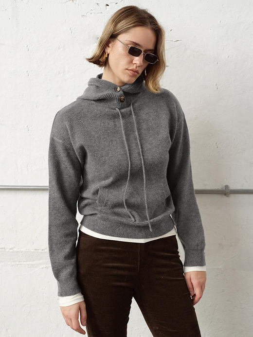 TR她热 闲日序章 灰色针织连帽纽扣抽绳设计感宽松卫衣上衣 商品图0