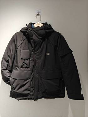 【云粉节】【95折】6楼卡特CAT秋冬款短款羽绒服黑色CO3DWW47251C09,吊牌价1998，现价1898