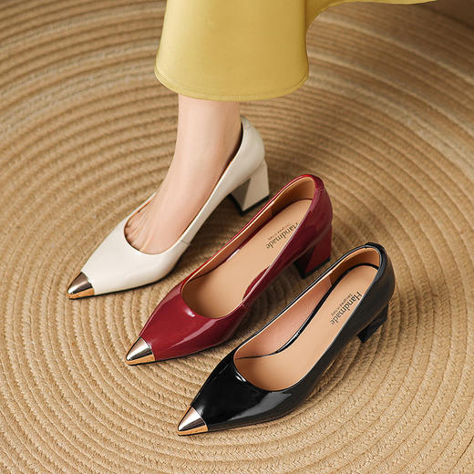 【预售5天】新款法式舒适粗跟尖头单鞋漆皮金属头红色百搭超洋气高跟鞋LD&7269 商品图2