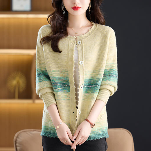 CC慵懒毛衣外套女士2025秋冬新款高级感洋气重工亮片针织开衫上衣潮 商品图2