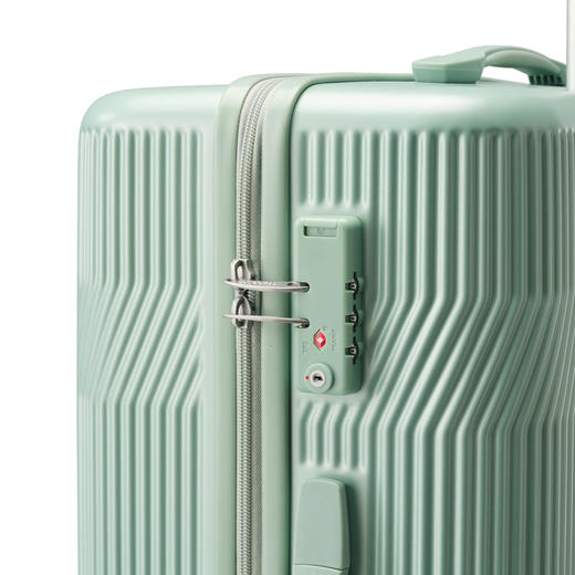 集第 NA6*04002 美旅拉杆箱24英寸-新叶绿【KLJJZQ10.0】 商品图4