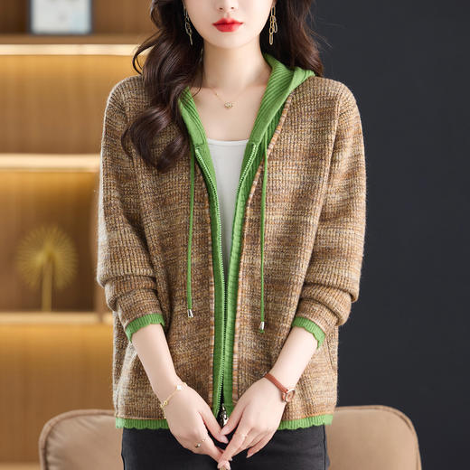 CC假两件连帽针织开衫外套女2025春秋新款时尚撞色卫衣休闲短款毛衣 商品图3