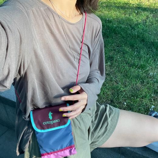 【Coto*paxi同款】【特价款】羊驼手机包 | 拼色款式、时尚百搭、轻便实用又吸睛、性价比拉满 商品图3