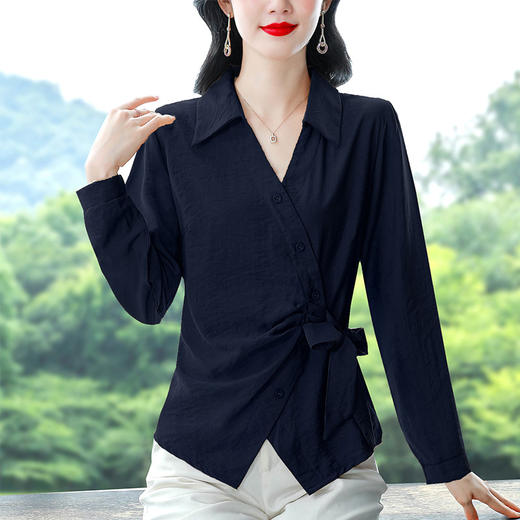 KQL现货秋季新款长袖衬衫女士时尚百搭蝴蝶结上衣漂亮显瘦小衫 商品图1