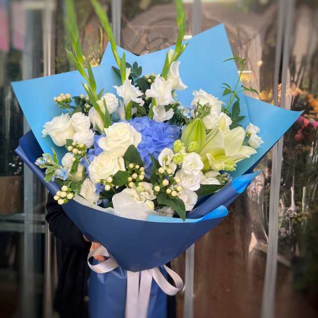 蓝白色系混搭花束（款2）
